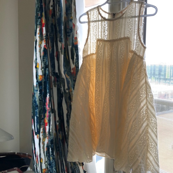 Lacy mini dress - Picture 2 of 3